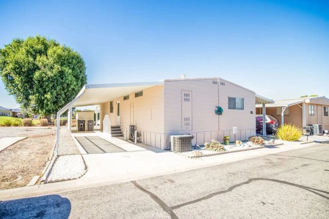 5001 W Florida 448, Hemet, CA 92545