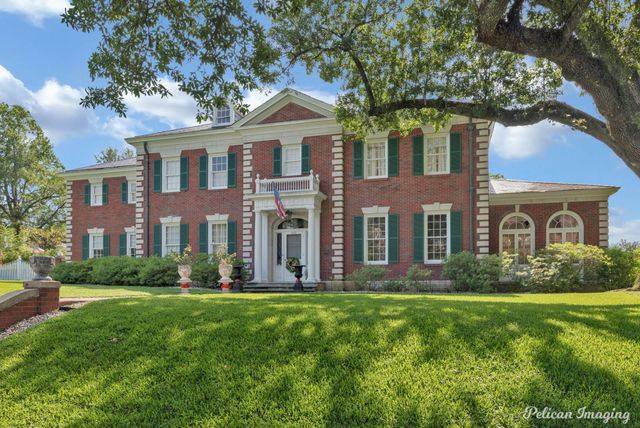 2525 Fairfield Avenue, Shreveport, LA 71104