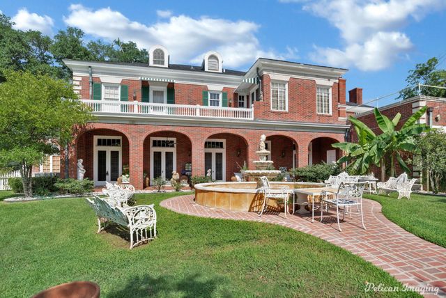 2525 Fairfield Avenue, Shreveport, LA 71104