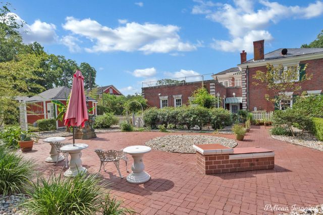 2525 Fairfield Avenue, Shreveport, LA 71104