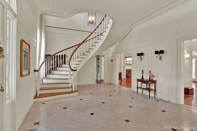 2525 Fairfield Avenue, Shreveport, LA 71104