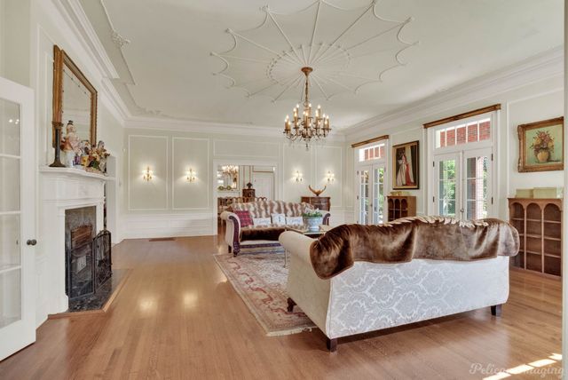 2525 Fairfield Avenue, Shreveport, LA 71104