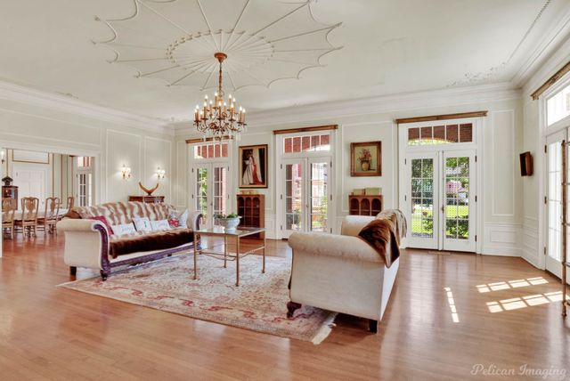 2525 Fairfield Avenue, Shreveport, LA 71104