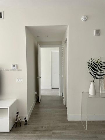 2960 NE 207th St 714, Aventura, FL 33180