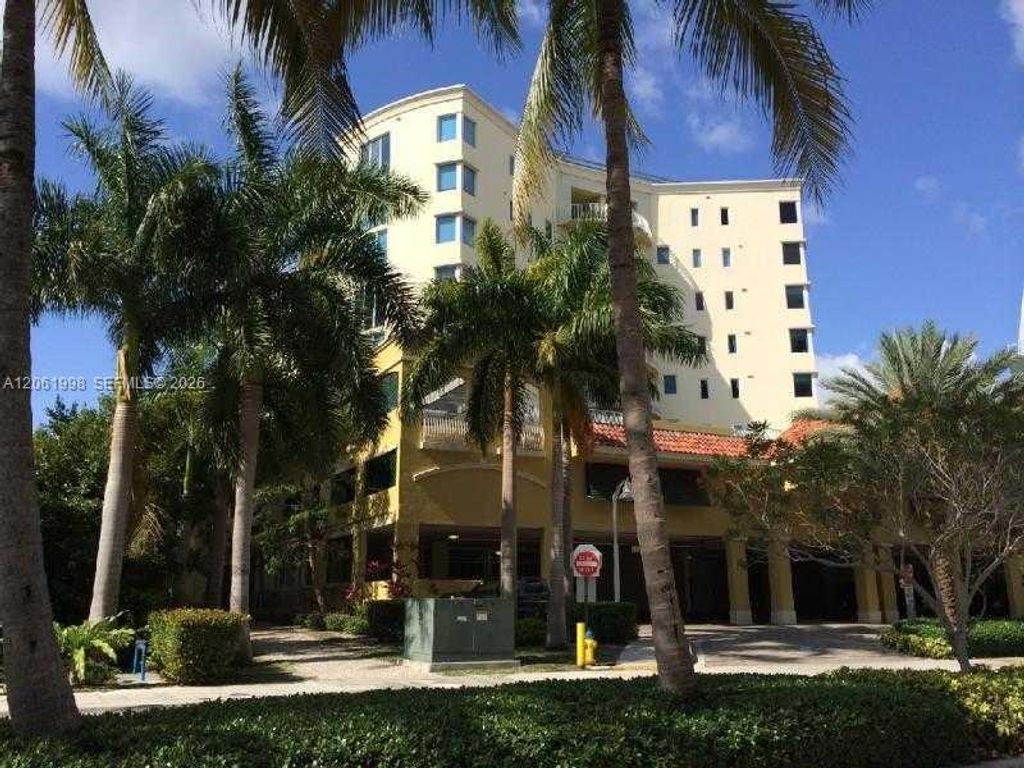 3000 NE 188th St 603, Aventura, FL 33180