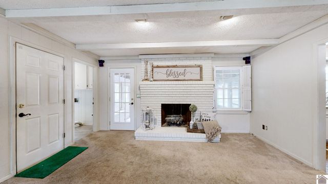 1551 Oxford Drive, Murray, KY 42071