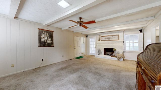 1551 Oxford Drive, Murray, KY 42071