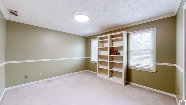 1551 Oxford Drive, Murray, KY 42071