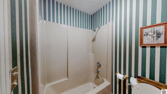 1551 Oxford Drive, Murray, KY 42071