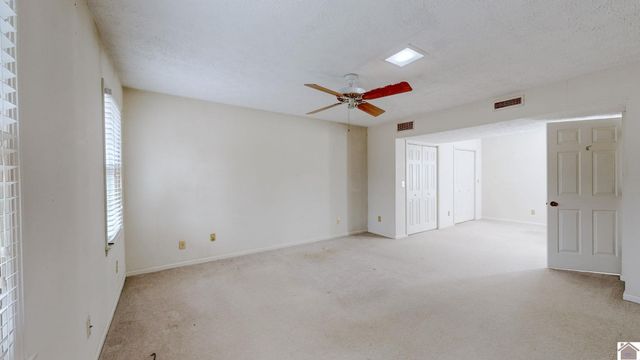 1551 Oxford Drive, Murray, KY 42071