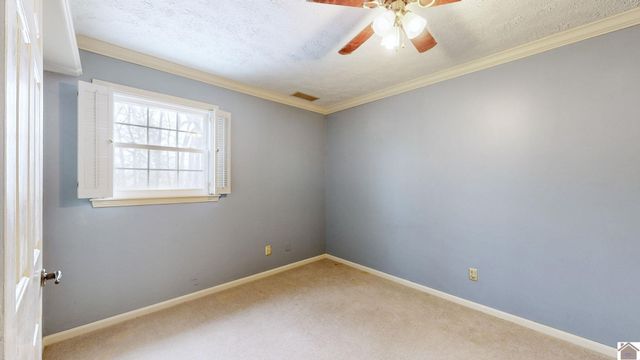 1551 Oxford Drive, Murray, KY 42071