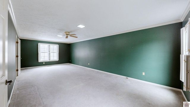 1551 Oxford Drive, Murray, KY 42071