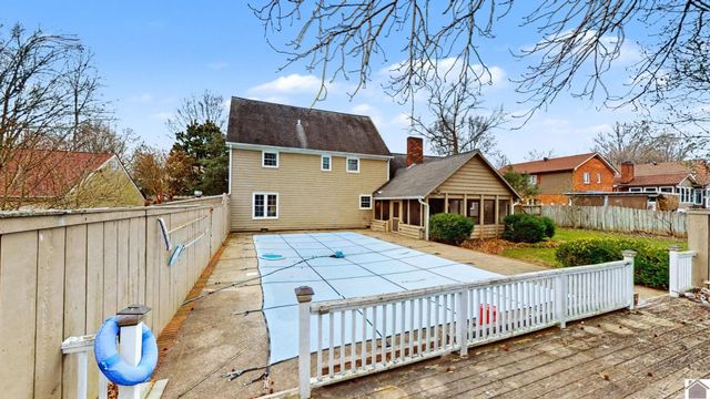 1551 Oxford Drive, Murray, KY 42071