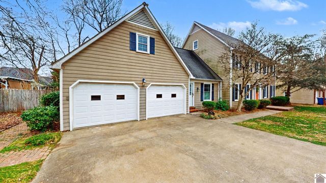 1551 Oxford Drive, Murray, KY 42071