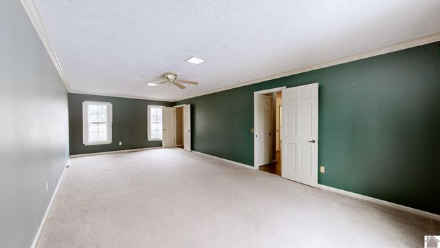 1551 Oxford Drive, Murray, KY 42071