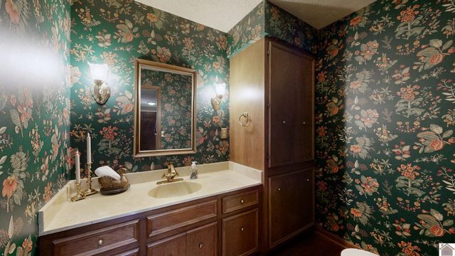 1551 Oxford Drive, Murray, KY 42071