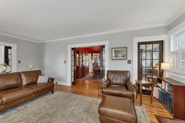 951 Chestnut St, Manchester, NH 03104