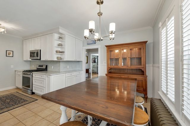 951 Chestnut St, Manchester, NH 03104