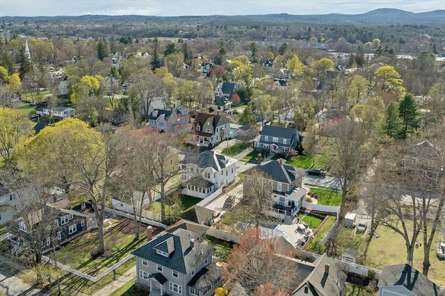 951 Chestnut St, Manchester, NH 03104