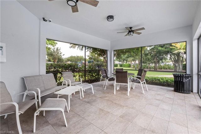 6772 Southern Oak CT, Naples, FL 34109
