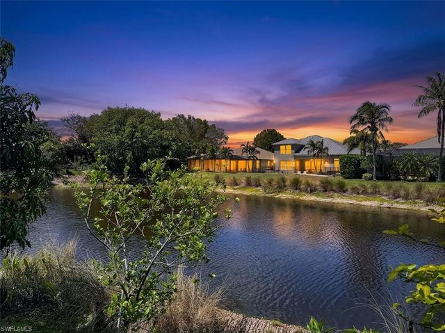 6772 Southern Oak CT, Naples, FL 34109
