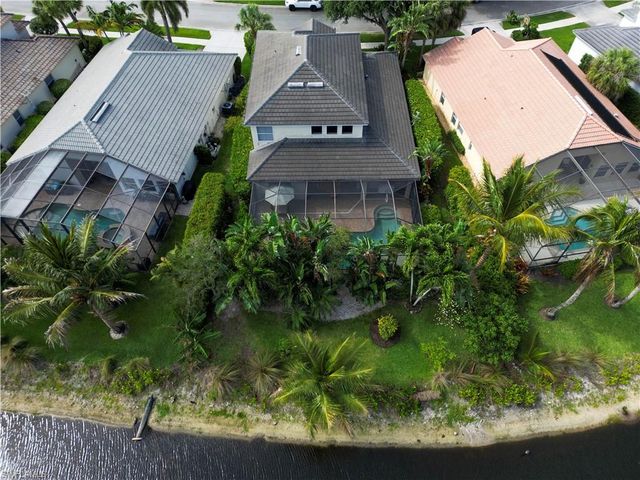 6772 Southern Oak CT, Naples, FL 34109