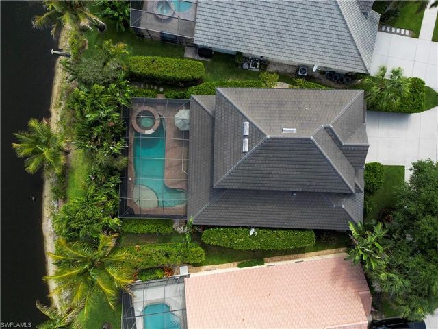 6772 Southern Oak CT, Naples, FL 34109