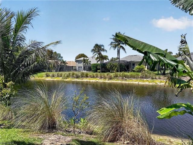 6772 Southern Oak CT, Naples, FL 34109