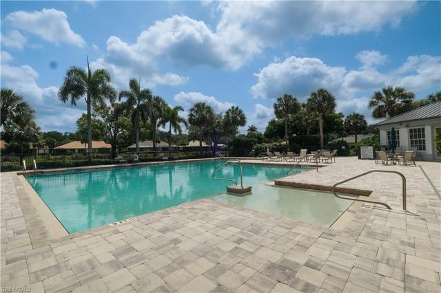 6772 Southern Oak CT, Naples, FL 34109