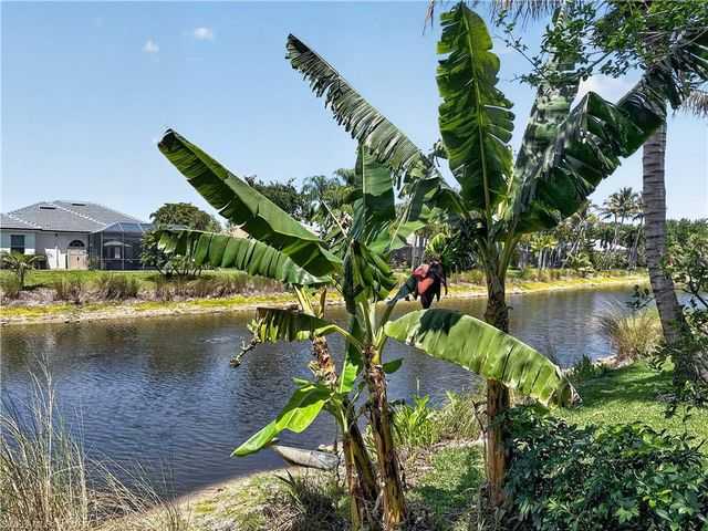 6772 Southern Oak CT, Naples, FL 34109