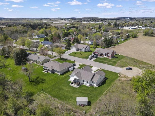 320 Beech Road, Waterloo, WI 53594