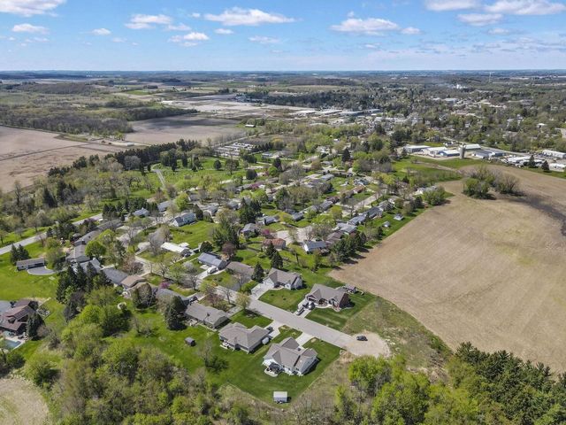 320 Beech Road, Waterloo, WI 53594