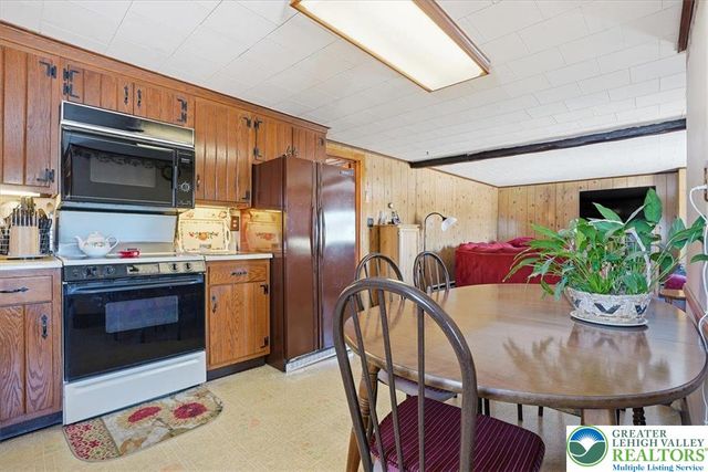 326 Main Street, Stockertown Boro, PA 18083