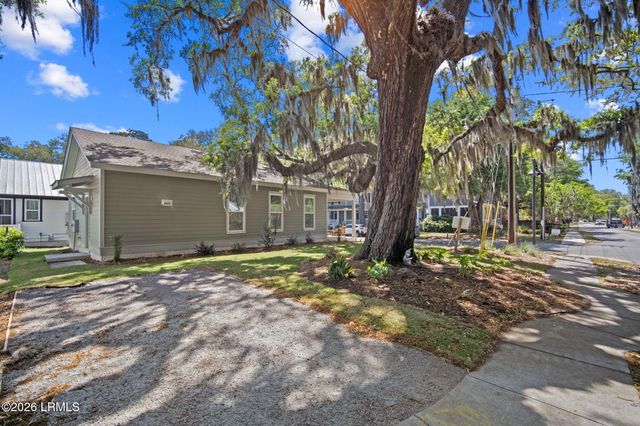 824 15th Street, Port Royal, SC 29935
