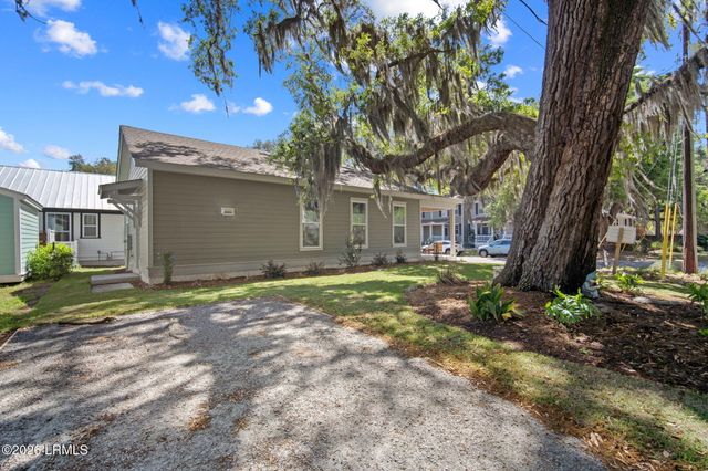 824 15th Street, Port Royal, SC 29935