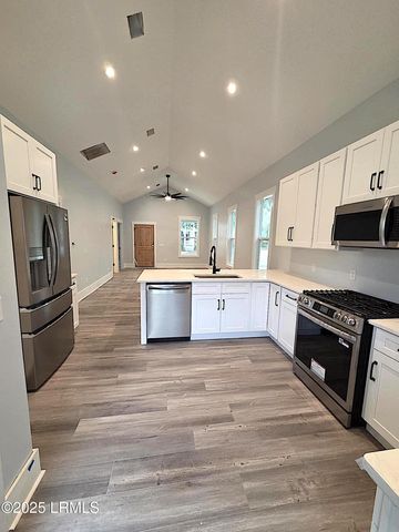 824 15th Street, Port Royal, SC 29935