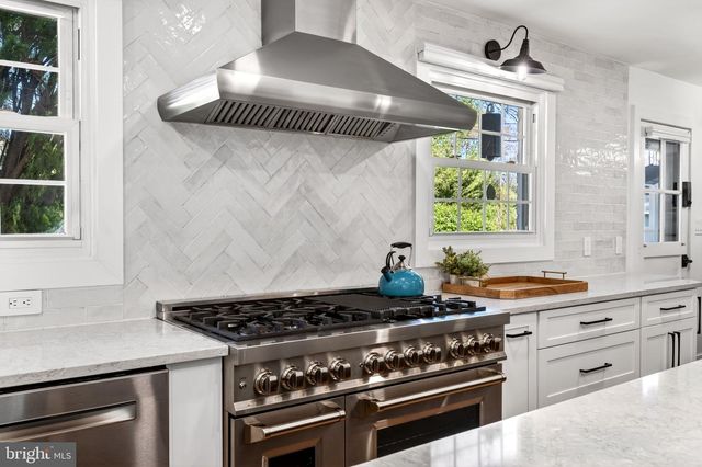 300 WHITE PLAINS CT, Severna Park, MD 21146
