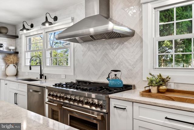 300 WHITE PLAINS CT, Severna Park, MD 21146