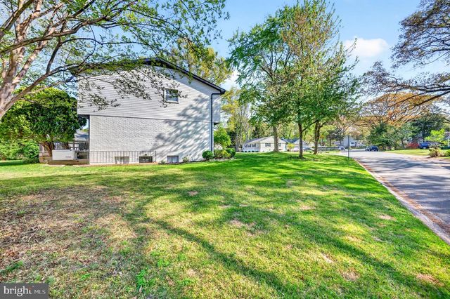 300 WHITE PLAINS CT, Severna Park, MD 21146