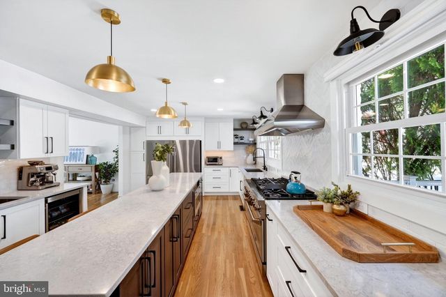 300 WHITE PLAINS CT, Severna Park, MD 21146