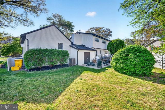 300 WHITE PLAINS CT, Severna Park, MD 21146