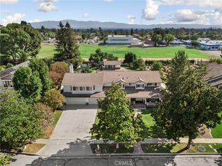 162 W Buffington, Upland, CA 91784