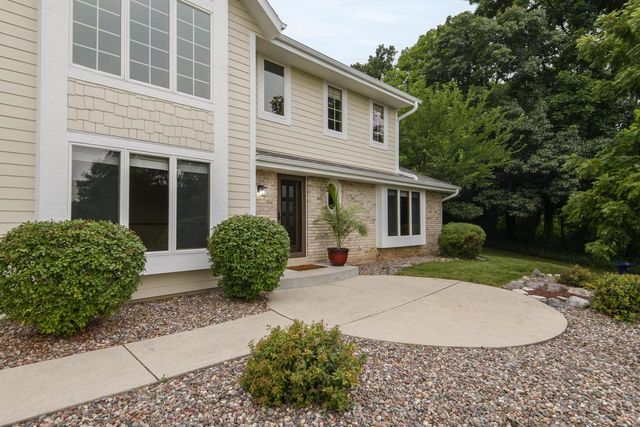 S26W31396 Cregennan Bae, Wales, WI 53183