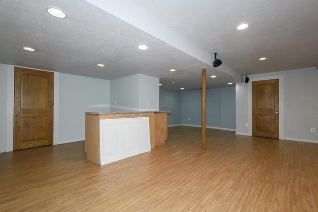 S26W31396 Cregennan Bae, Wales, WI 53183
