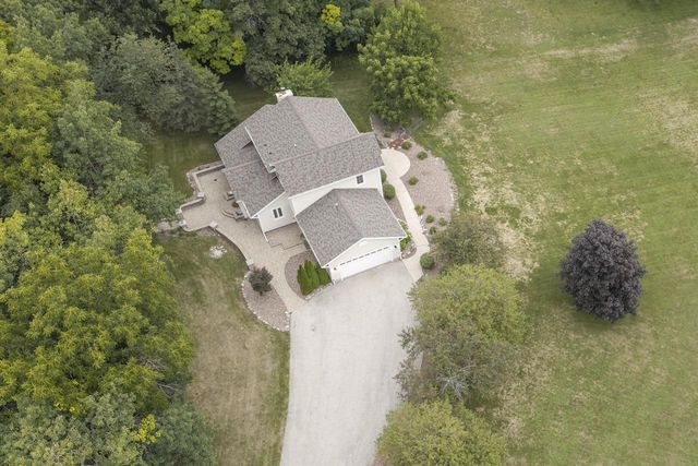 S26W31396 Cregennan Bae, Wales, WI 53183