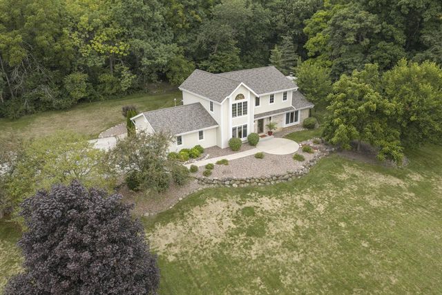 S26W31396 Cregennan Bae, Wales, WI 53183