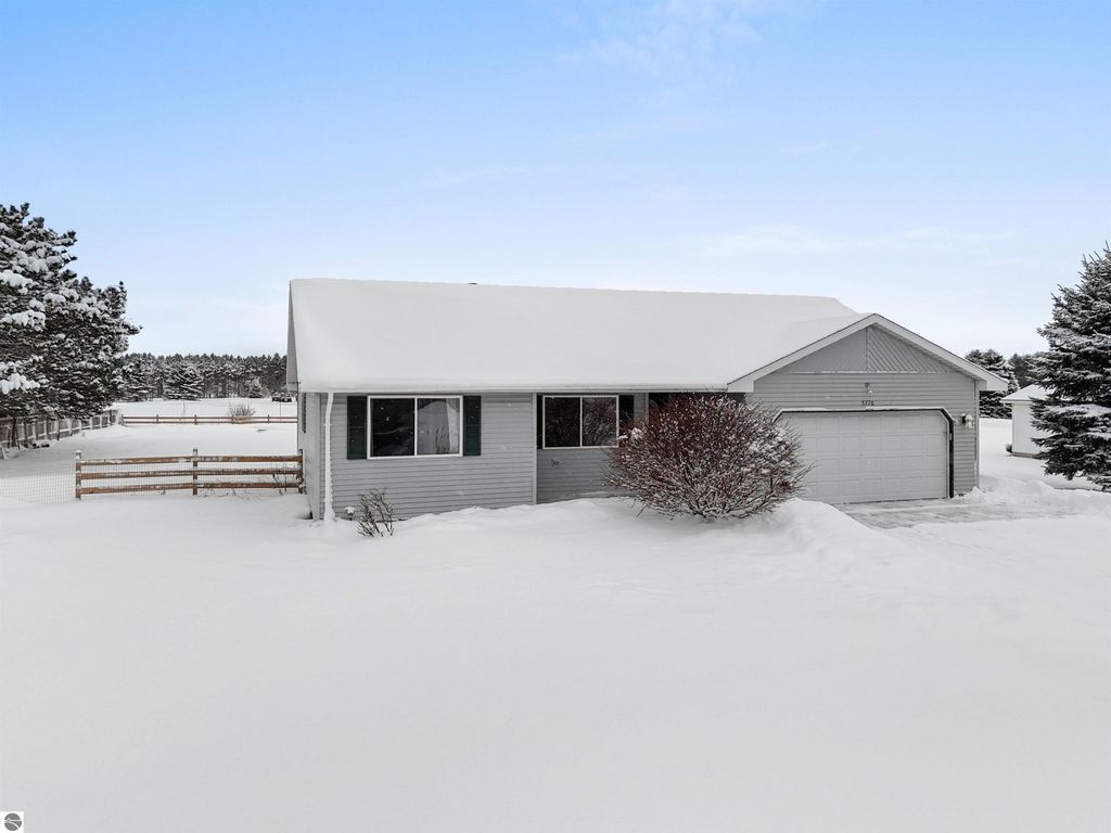 Image 21 of property listing at 5776 Cherry Blossom Drive, Traverse City, MI 49684