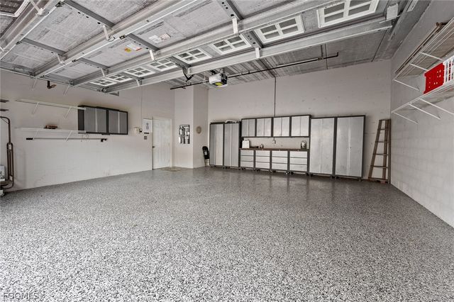 11160 Harbour Yacht CT B, Fort Myers, FL 33908