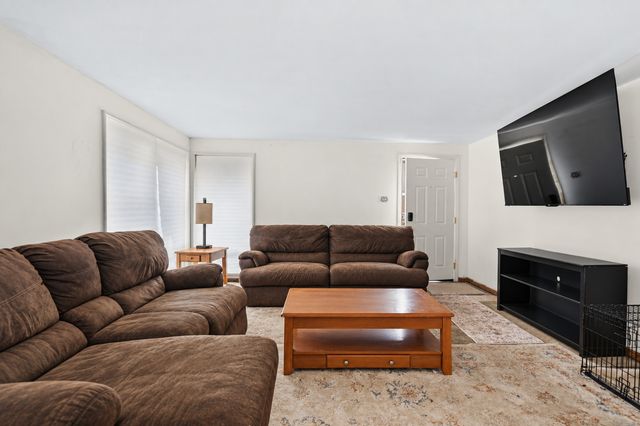 3907 W 168th Street, Country Club Hills, IL 60478
