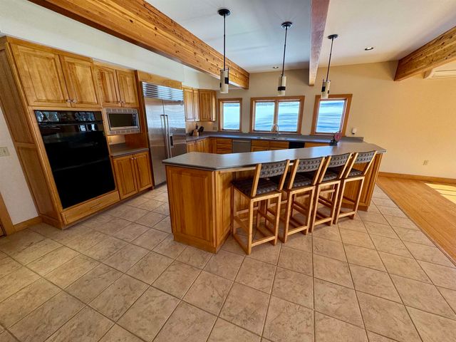 104 Upper Stonehouse Mountain Road, Orford, NH 03777